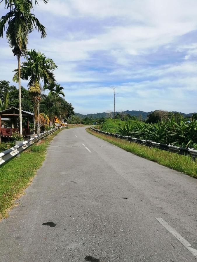 Aa Homestay Mulu Exterior photo